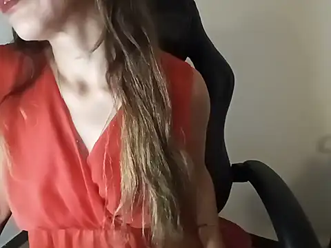 Show modela KarolinaReaper na web-kameri