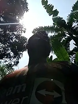 X-_boy 在線直播表演