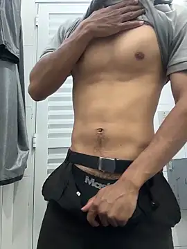 Show modela E_Himeros na web-kameri