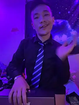 Asher_ 网络视讯表演