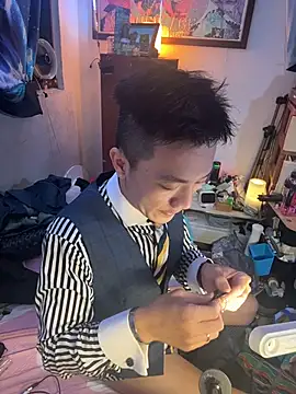 Asher_ 在線直播表演