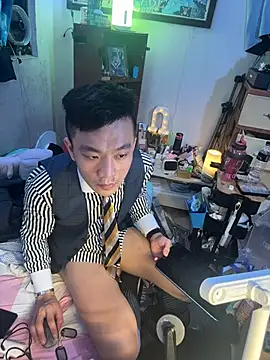 Asher_ Show in webcam