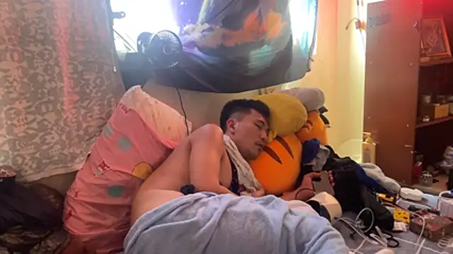 Asher_ Show in webcam