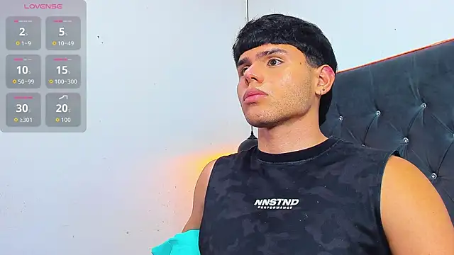 Nathaniel_Park Show in webcam