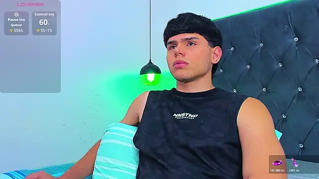 Nathaniel_Park Show in webcam