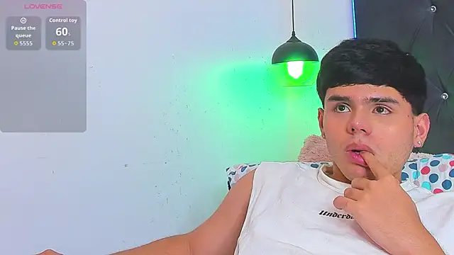 Nathaniel_Park Adlı Modelin Web Kamerası Şovu