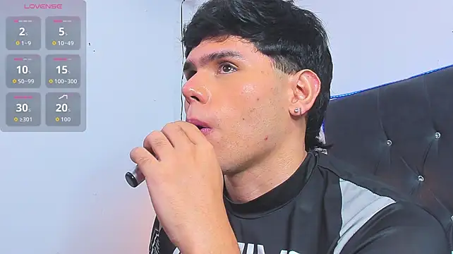 Nathaniel_Parkn Webbikameraesitys