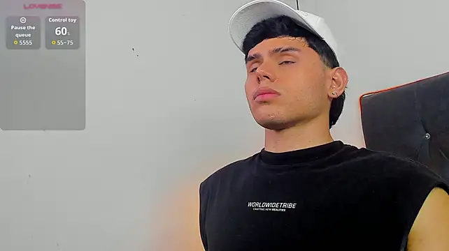 Nathaniel_Park Show in webcam