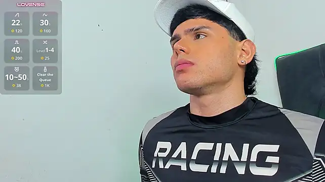 Nathaniel_Park Show in webcam