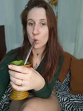 Show de Khalee_si na webcam