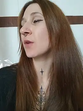 Show de Khalee_si na webcam