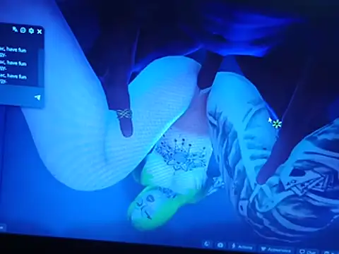 LotusRoyalty's Webcam Show