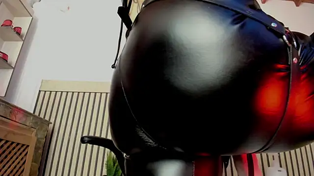 madame_ibby's Webcam Show