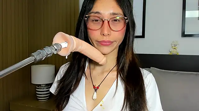 doll_bella_ লাইভ XXX চ্যাট