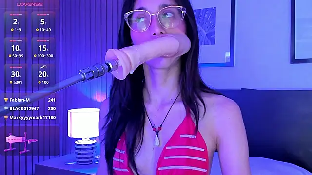 doll_bella_ Show Webcam
