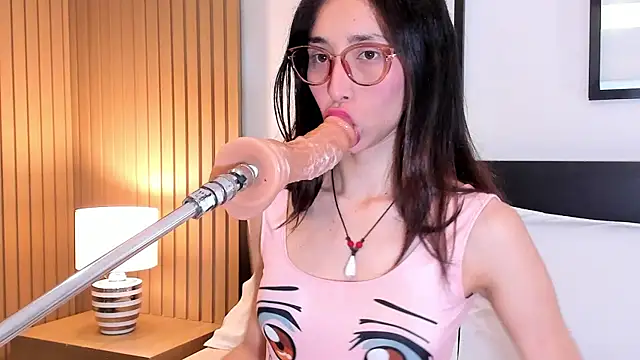 XXX chat uživo modela doll_bella_