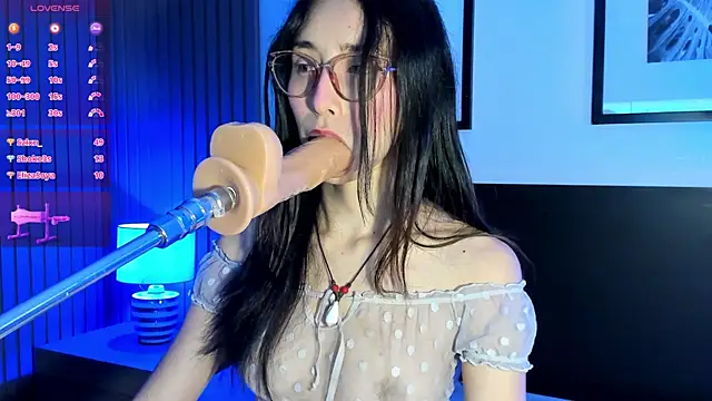 doll_bella_'s Live XXX Chat