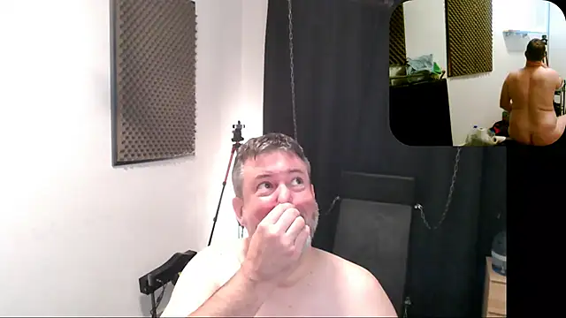 french_slave1 Show Webcam