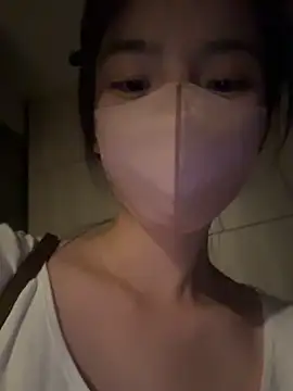 gougou13 Show Webcam