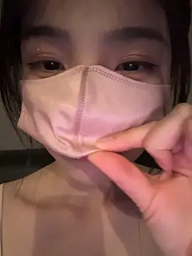 gougou13's Webcam Show