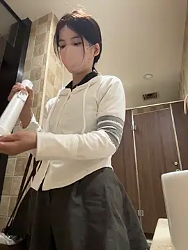 gougou13 webcam show