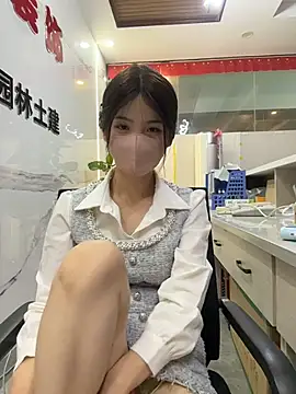 gougou13 在線直播表演