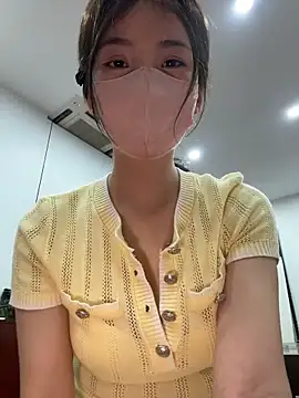 gougou13's Webcam Show