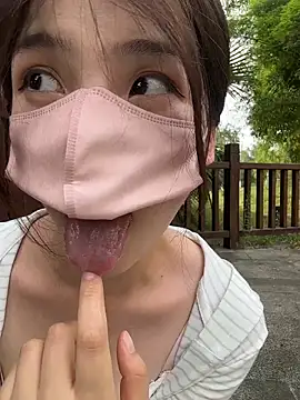 gougou13 Show Webcam