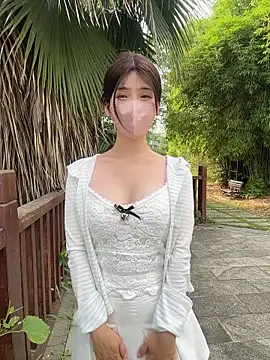 gougou13 Show Webcam
