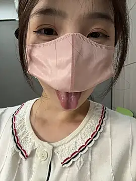 gougou13's Webcam Show