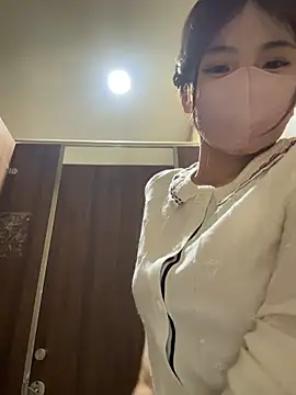 gougou13's Webcam Show