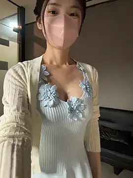 gougou13's Webcam Show