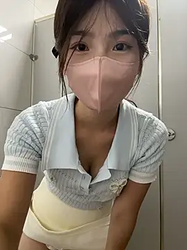 gougou13's Webcam Show
