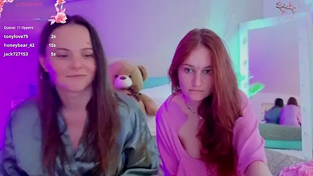 L1ittle_kitty_n Webbikameraesitys