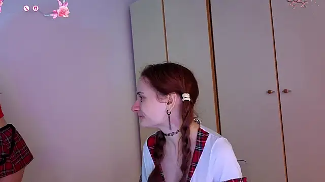 Вебкам-шоу L1ittle_kitty_