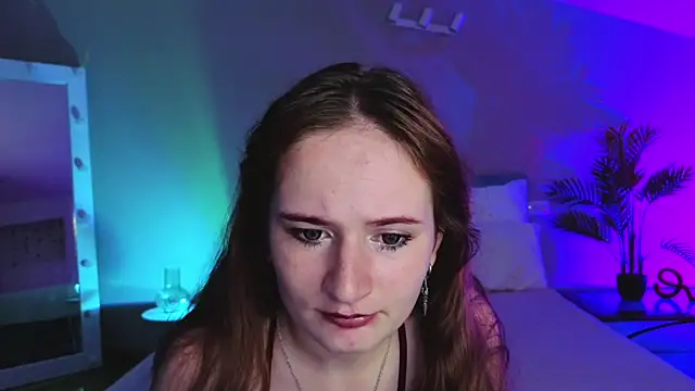 L1ittle_kitty_ Adlı Modelin Canlı XXX Sohbeti