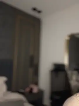 Alisha-Bond Adlı Modelin Canlı Sohbet Odası