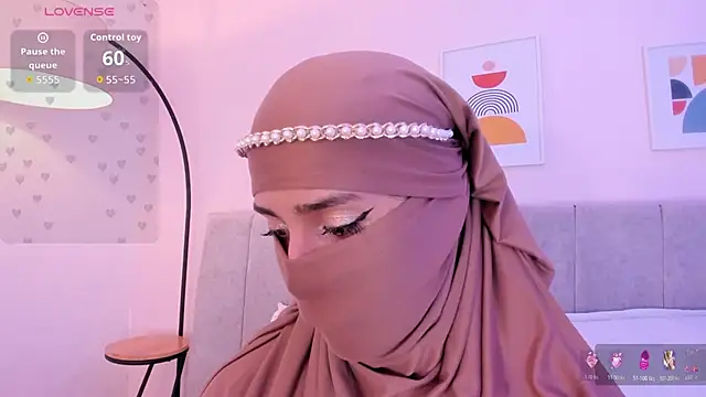 rawiya's Webcam Show