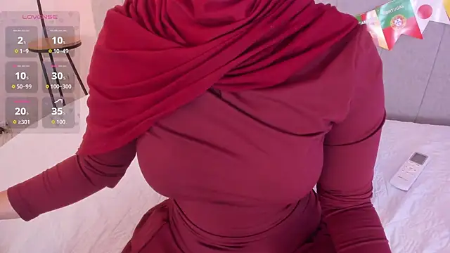 rawiya's Webcam Show
