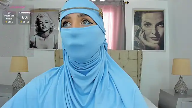 rawiya's Webcam Show