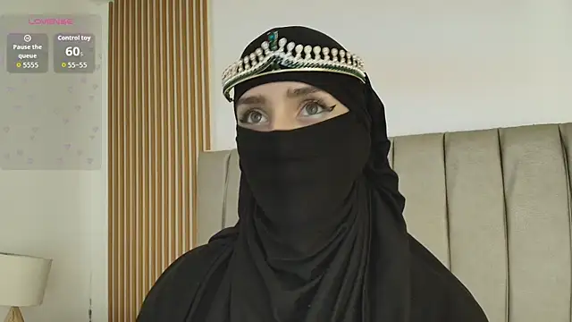 rawiya's Webcam Show