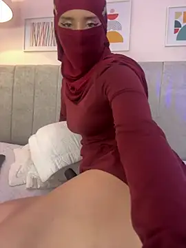 rawiya Adlı Modelin Web Kamerası Şovu