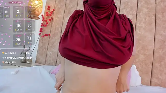 rawiya Adlı Modelin Canlı XXX Sohbeti