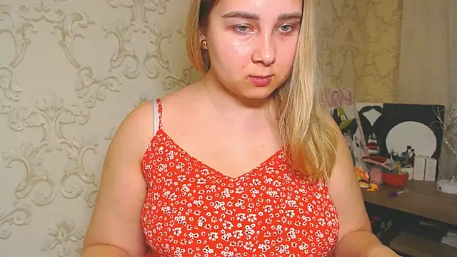 DolphinDreams Adlı Modelin Canlı XXX Sohbeti