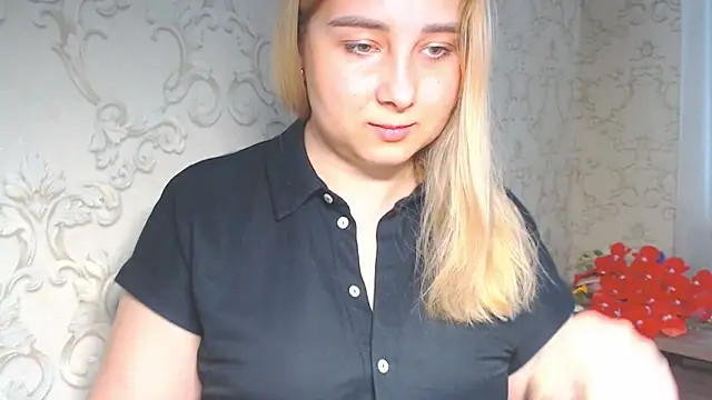 DolphinDreams' Live XXX Chat