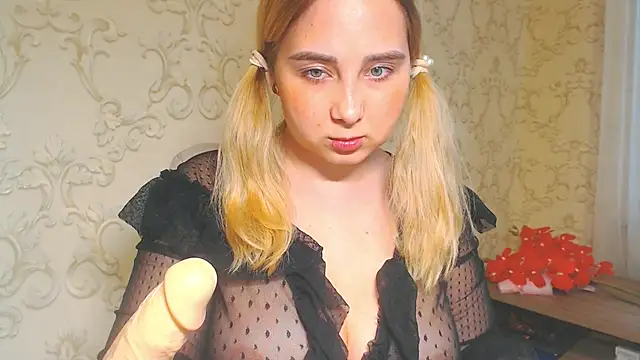 DolphinDreams live XXX chat