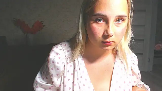 DolphinDreams' Live XXX Chat