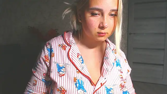 הופעת וובקאם של DolphinDreams