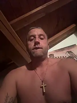Lecatore80 Show in webcam