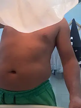 Lecatore80 Show in webcam